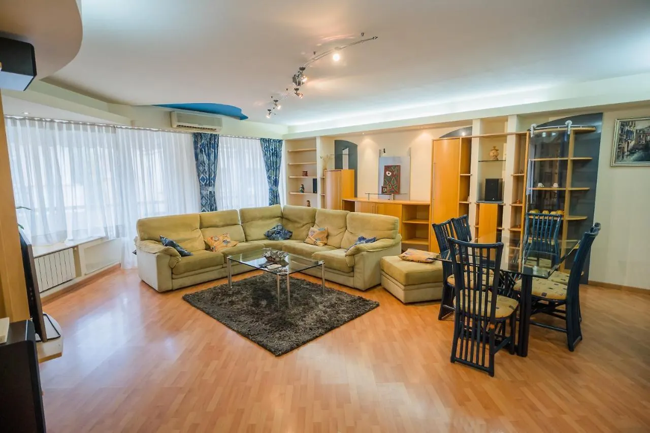Artsy 3Br Flat In Primaverii - Most Exlcusive Area Boekarest 0*,  Roemenië