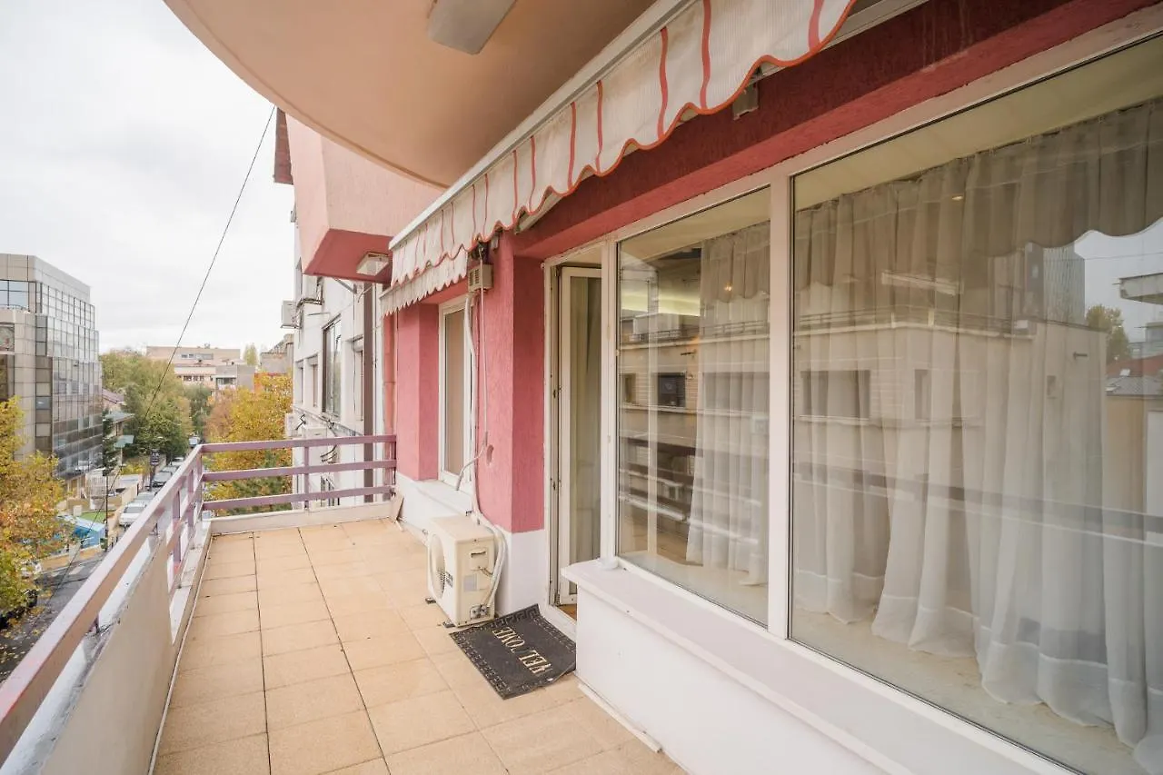 Artsy 3Br Flat In Primaverii - Most Exlcusive Area Boekarest 0*,  Roemenië